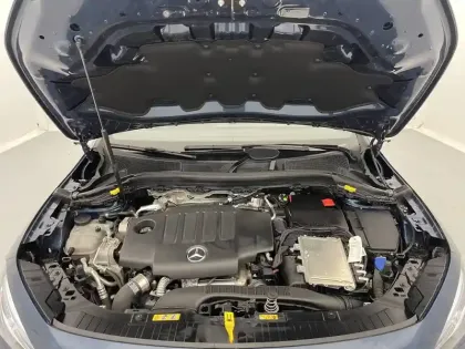 Photo 83 Mercedes GLA  200 d 8G-DCT