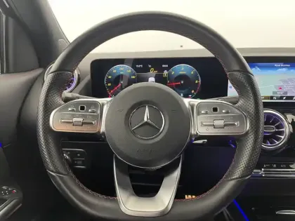 Photo 54 Mercedes GLA  200 d 8G-DCT