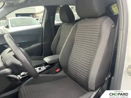 Photo 19 Peugeot 2008  Electrique 136 ch