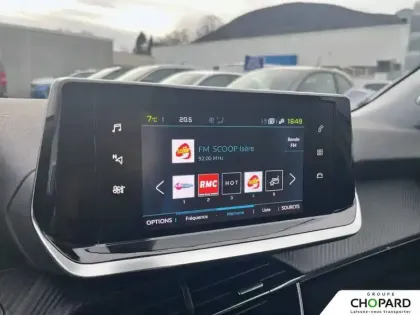 Photo 64 Peugeot 2008  Electrique 136 ch