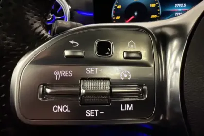 Photo 13 Mercedes Classe A  200 d 8G-DCT