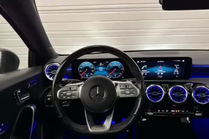 Photo 18 Mercedes Classe A  200 d 8G-DCT