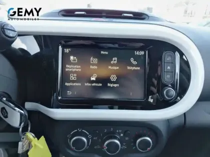 Photo 32 Renault Twingo Gén. III (C07) Ph2 Intens 5