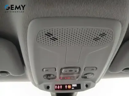 Photo 70 Peugeot 208  PureTech 100 S&S BVM6