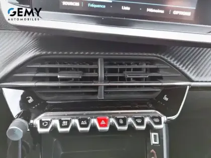 Photo 12 Peugeot 208  PureTech 100 S&S BVM6