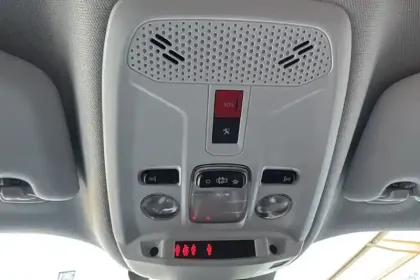 Photo 20 Peugeot 2008  Electrique 136 ch