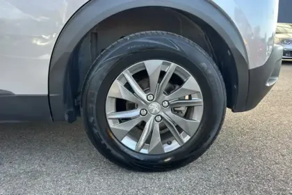 Photo 11 Peugeot 2008  Electrique 136 ch