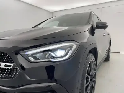 Photo 30 Mercedes GLA  250 e 8G-DCT