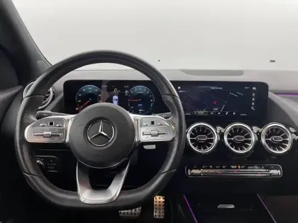 Photo 21 Mercedes GLA  250 e 8G-DCT