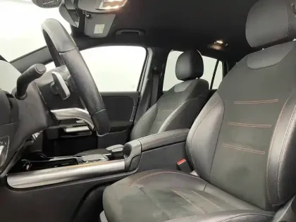 Photo 14 Mercedes GLA  250 e 8G-DCT