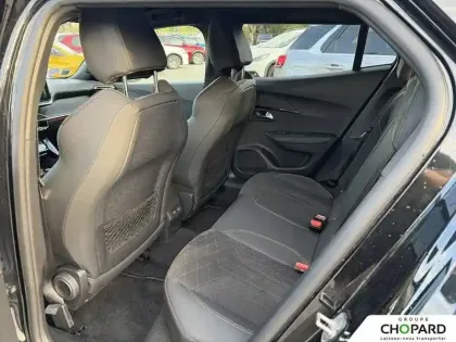 Photo 30 Peugeot 2008  PureTech 130 S&S BVM6