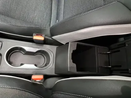 Photo 34 Renault Captur  E-Tech hybride rechargeable 160