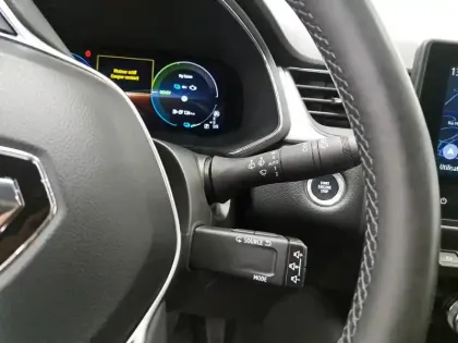 Photo 30 Renault Captur  E-Tech hybride rechargeable 160