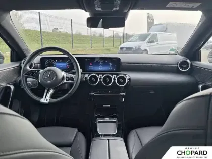 Photo 43 Mercedes Classe A  200 7G-DCT