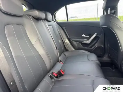 Photo 51 Mercedes Classe A  200 7G-DCT