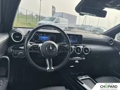 Photo 65 Mercedes Classe A  200 7G-DCT