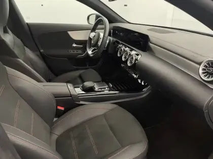 Photo 24 Mercedes CLA  Coupé 200 d 8G-DCT