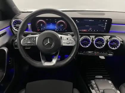 Photo 21 Mercedes CLA  Coupé 200 d 8G-DCT