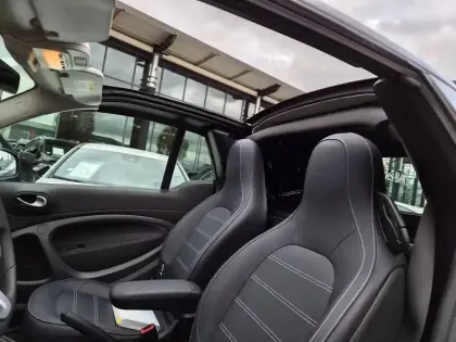 Photo 10 Smart Fortwo  Cabrio 82 ch