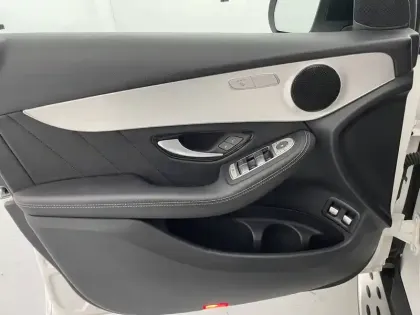 Photo 48 Mercedes Classe GLC Gén. II (X254) Ph1 AMG Line 5