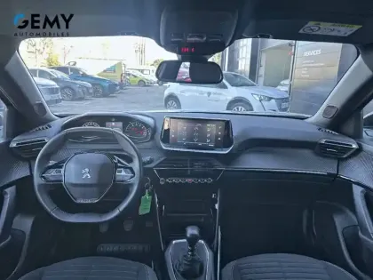 Photo 7 Peugeot 2008  PureTech 100 S&S BVM6