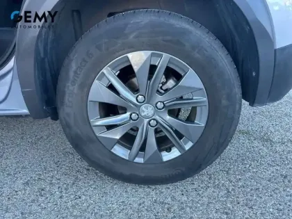 Photo 10 Peugeot 2008  PureTech 100 S&S BVM6