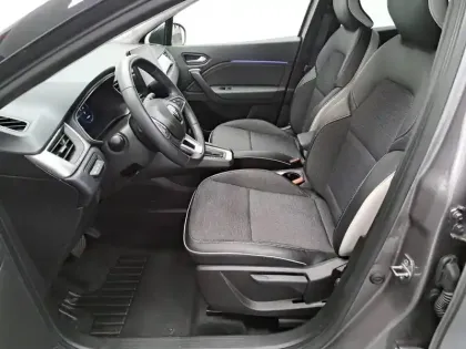 Photo 26 Renault Captur  E-Tech full hybrid 145