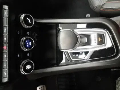 Photo 35 Renault Arkana  E-Tech 145