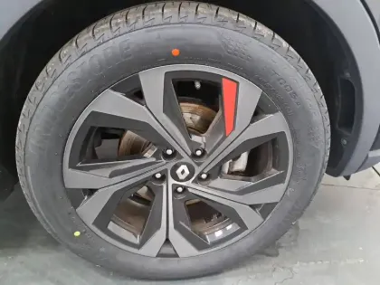 Photo 15 Renault Arkana  E-Tech 145