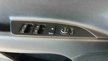 Photo 18 Kia Stonic  1.0 T-GDi 100 ch BVM6