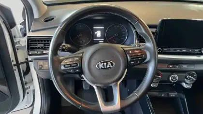 Photo 14 Kia Stonic  1.0 T-GDi 100 ch BVM6
