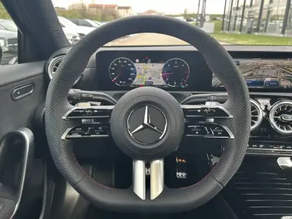 Photo 5 Mercedes Classe A  200 d 8G-DCT