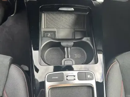 Photo 11 Mercedes Classe A  200 d 8G-DCT