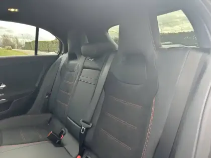 Photo 14 Mercedes Classe A  200 d 8G-DCT