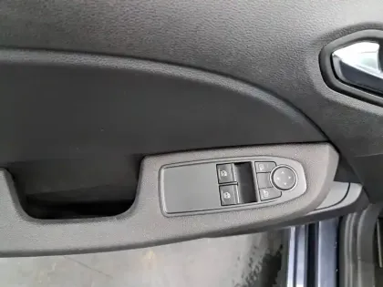 Photo 68 Renault Clio  E-Tech 140 - 21N