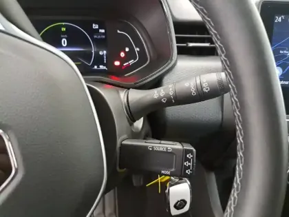 Photo 70 Renault Clio  E-Tech 140 - 21N