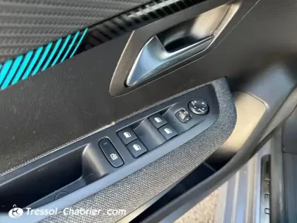 Photo 19 Peugeot 208  PureTech 75 S&S BVM5 Style