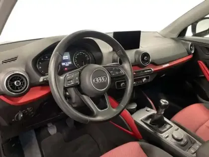 Photo 8 Audi Q2 35 TFSI COD 150 BVM6 Sport