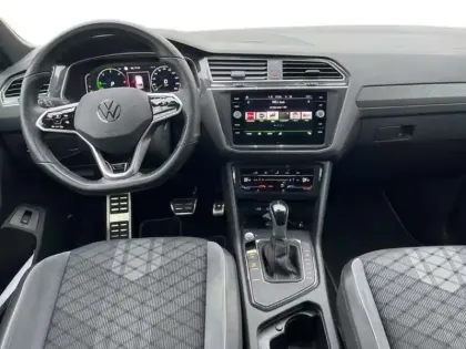 Photo 7 Volkswagen Tiguan 2.0 TDI 150ch DSG7 R-Line