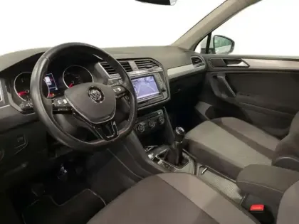 Photo 8 Volkswagen Tiguan 2.0 TDI 115 BMT Confortline