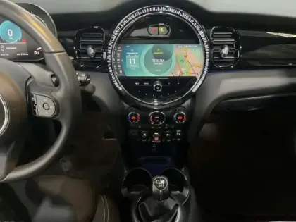 Photo 9 Mini Cooper 3 portes HATCH F56 LCI II S 178 ch Edition Camden