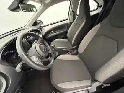 Photo 37 Toyota Aygo Gén. I Ph1 Dynamic 5