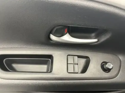 Photo 35 Toyota Aygo Gén. I Ph1 Dynamic 5