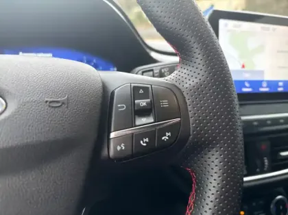 Photo 18 Ford Puma 1.0 Flexifuel 125ch S&S mHEV ST-Line