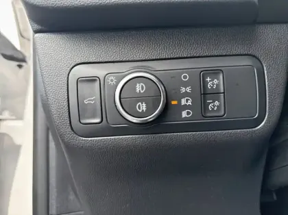 Photo 17 Ford Kuga 2.5 Duratec 190ch FHEV E85 ST-Line BVA