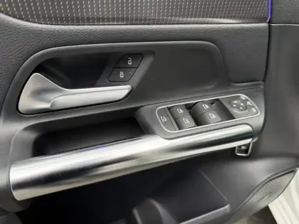 Photo 20 Mercedes Classe B 180 d Progressive Line Edition