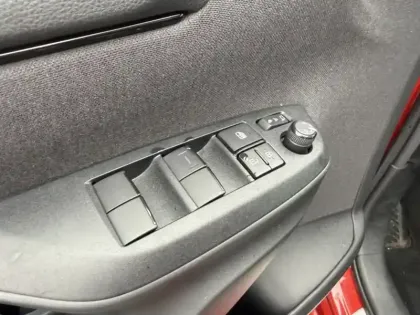 Photo 13 Toyota Yaris Hybride 116h GR SPORT Pack Techno Plus - TO