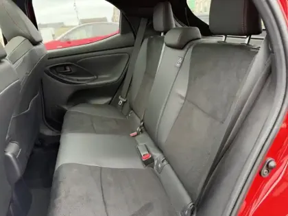 Photo 18 Toyota Yaris Hybride 116h GR SPORT Pack Techno Plus - TO