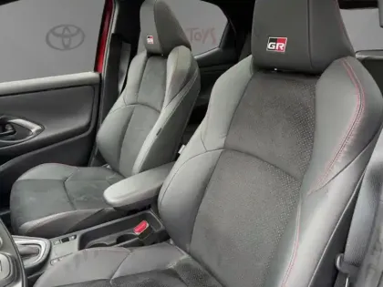 Photo 32 Toyota Yaris Hybride 116h GR SPORT Pack Techno Plus - TO