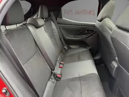 Photo 36 Toyota Yaris Hybride 116h GR SPORT Pack Techno Plus - TO